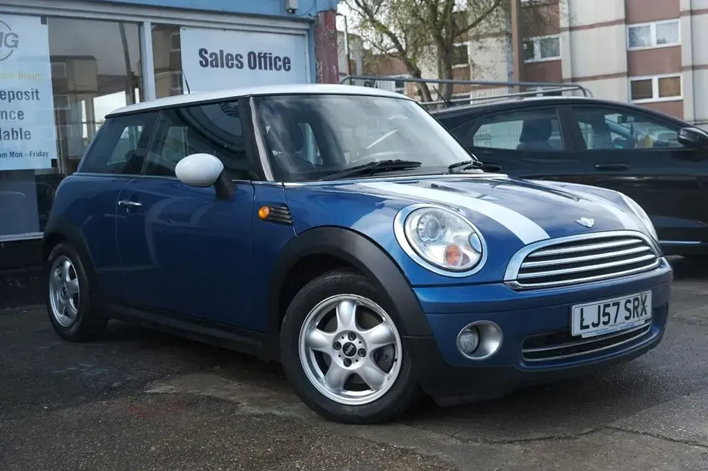 Used Mini Cooper 118 HP (86 kW) 2007 Blue Hatchback