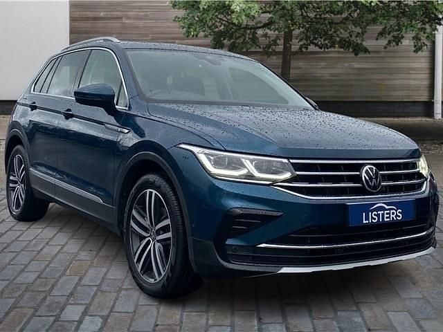 Blue Used 2020 VW Tiguan Elegance SUV | £23,985 (A bit pricey) - Image 1/4