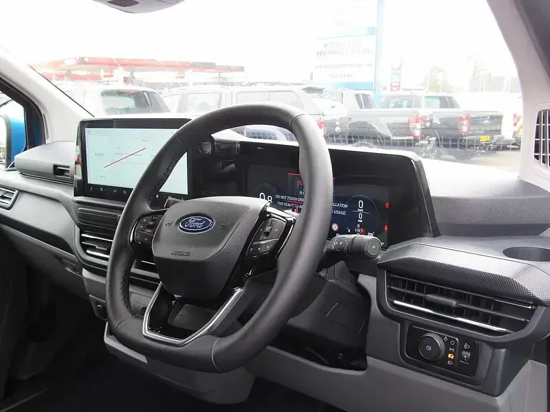 New Ford Transit Custom Limited 170 HP (125 kW) 2025 Blue Van