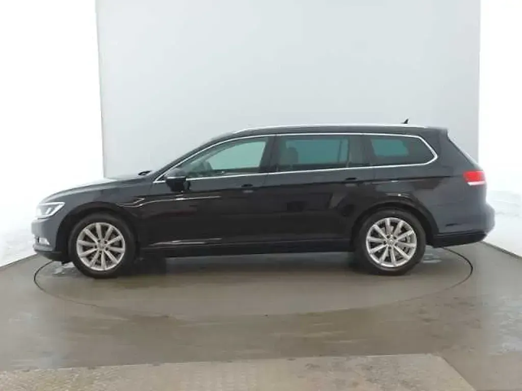 Używany VW Passat Business 150 KM (110 kW) 2018 Czarny Kombi