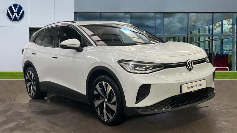 Glacier white metallic New 2025 VW ID.4 Pro SUV | £29,597 - Image 1/4