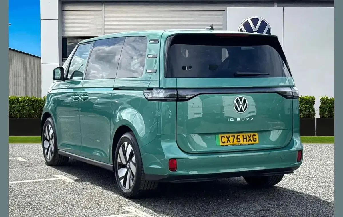 Used VW ID. Buzz Pro 206 kW (281 HP) 2025 Green MPV