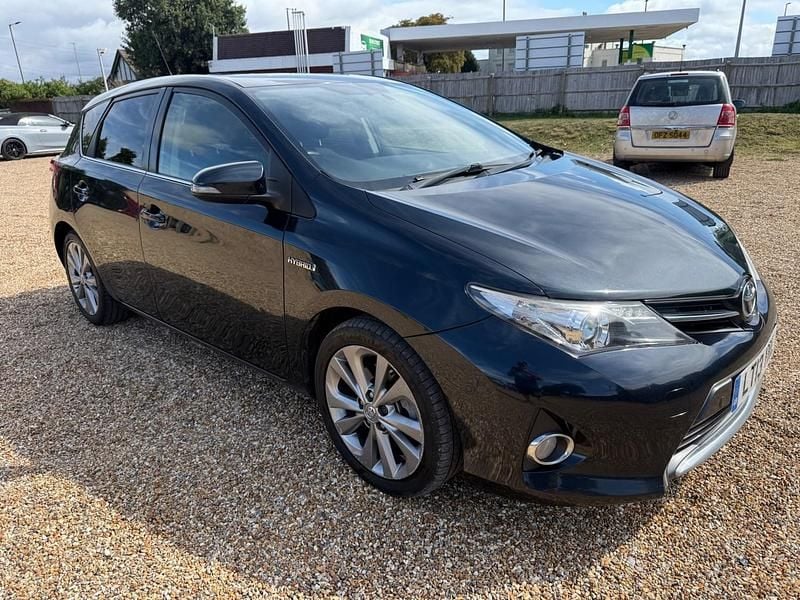 Grey Used 2013 Toyota Auris Hybrid Hatchback | £5,995 (Fair price) - Image 1/4