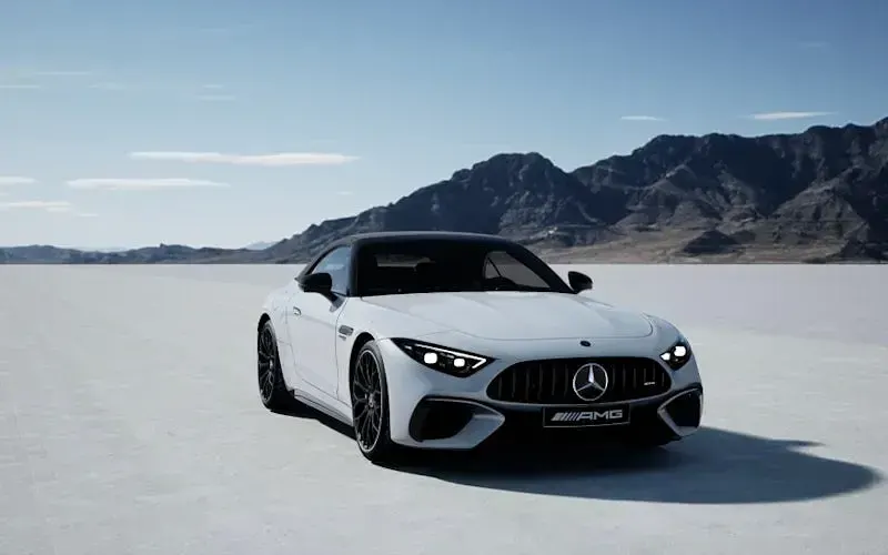 New Mercedes SL63 AMG Premium Plus 585 HP (430 kW) 2026 Cabriolet