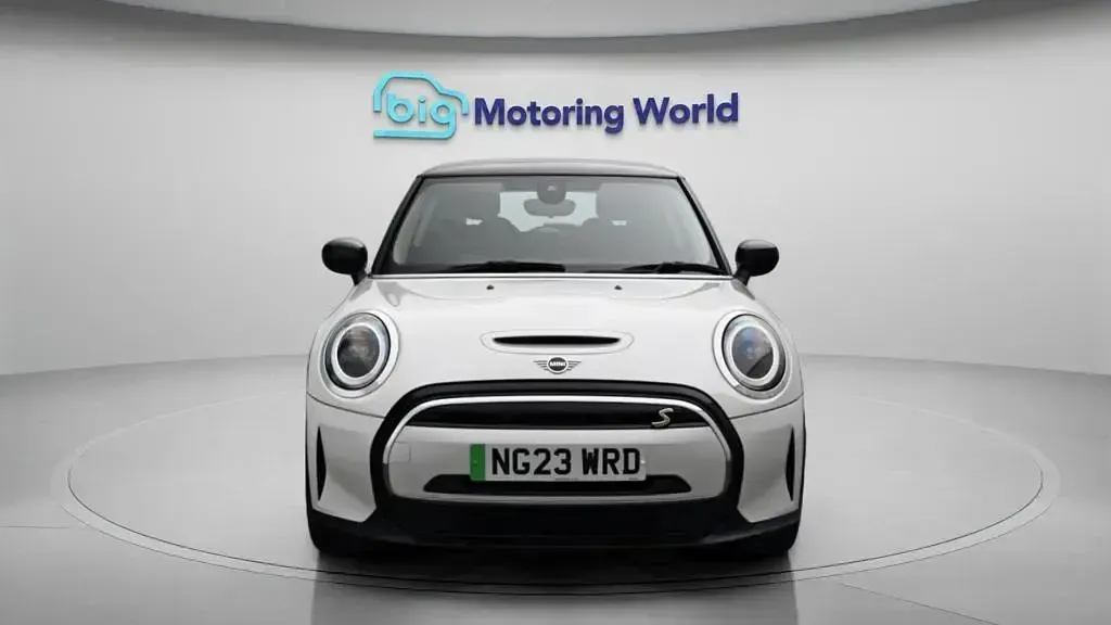 Used Mini Cooper SE Hatch 135 kW (184 HP) 2023 Hatchback
