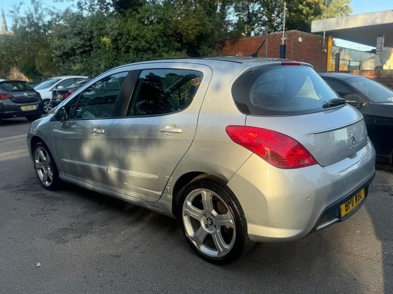 Begagnad Peugeot 308 Allure 2011 Silver Halvkombi