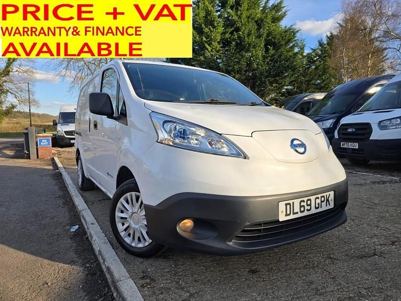 White Used 2020 Nissan e-NV200 Acenta Van | £3,990 (Fair price) - Image 1/4