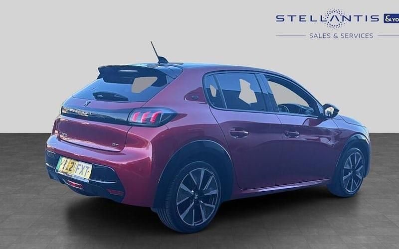 Used Peugeot e-208 Premium 100 kW (136 HP) 2021 Red Hatchback