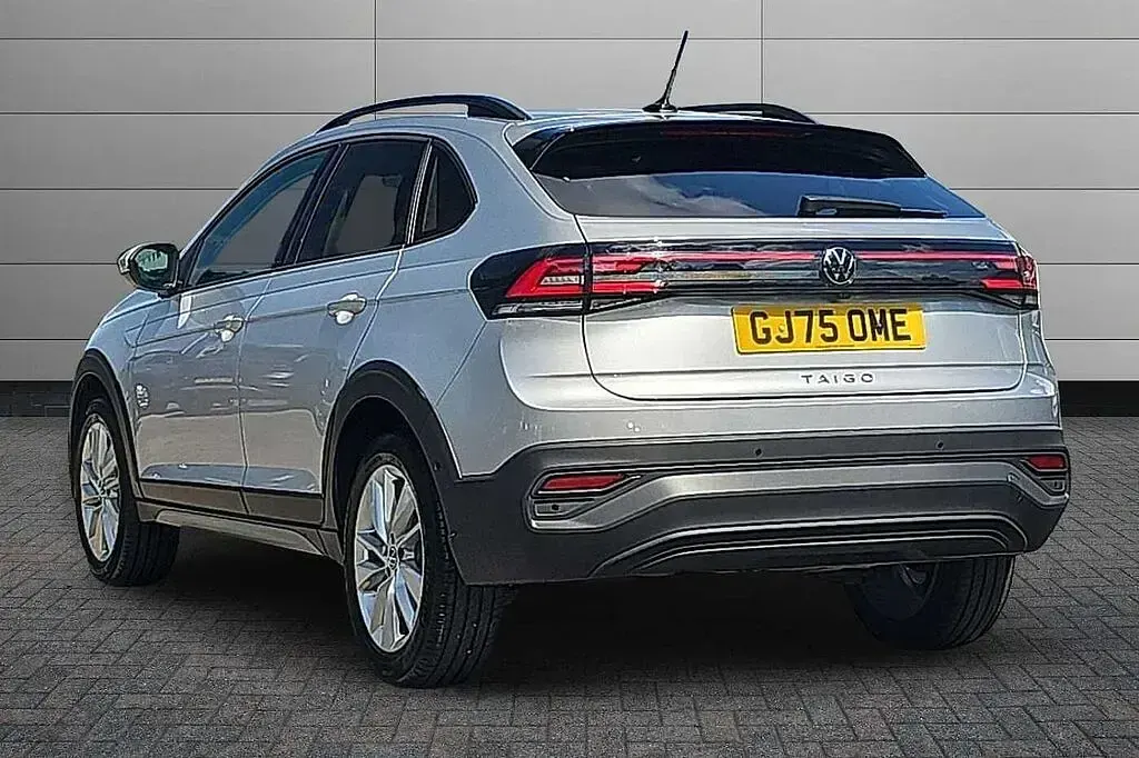 Used VW Taigo Match 115 HP (84 kW) 2025 Reflex silver SUV