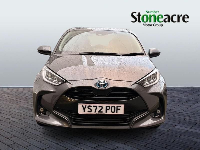 Used Toyota Yaris Hybrid Design 116 HP (85 kW) 2023 Grey Hatchback