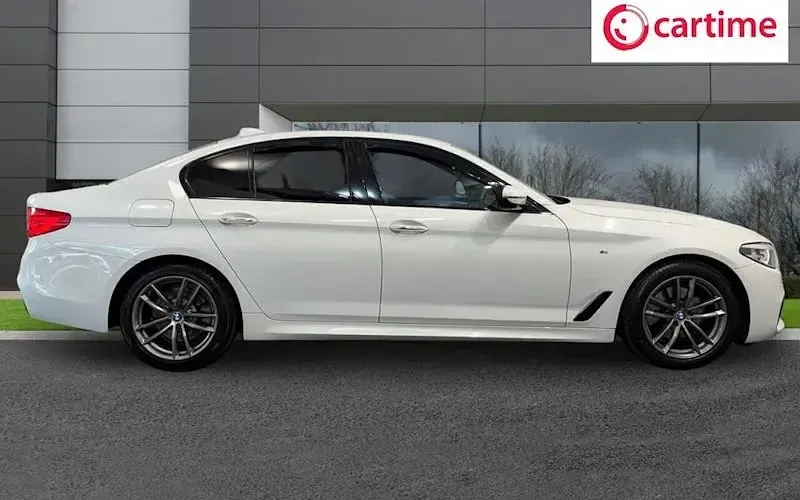 Used BMW 520 M Sport 190 HP (139 kW) 2018 White Sedan