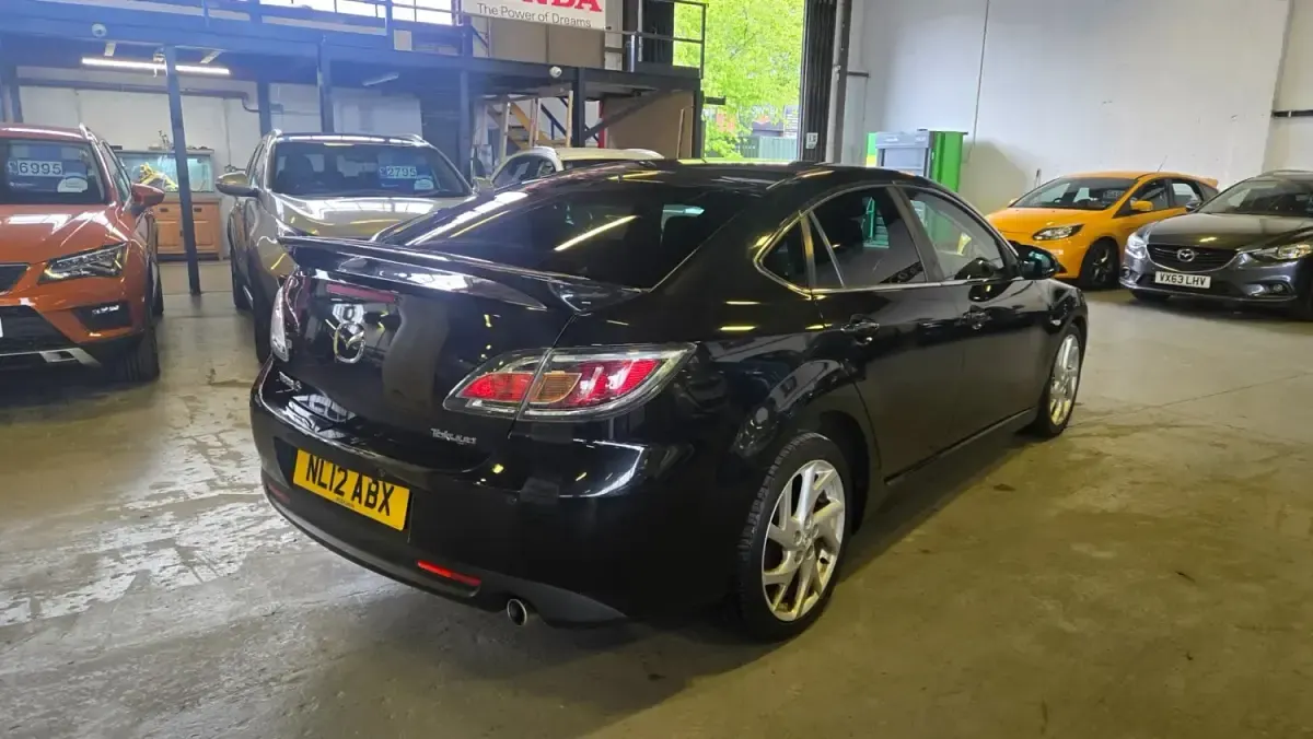 Begagnad Mazda 6 2012 Svart Halvkombi