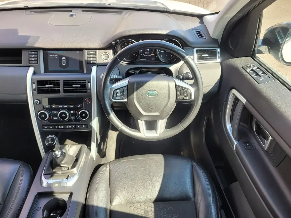 Used Land Rover Discovery Sport SE 2018 White SUV