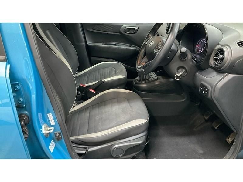 Used Hyundai i10 SE 2021 Aqua turquoise Hatchback