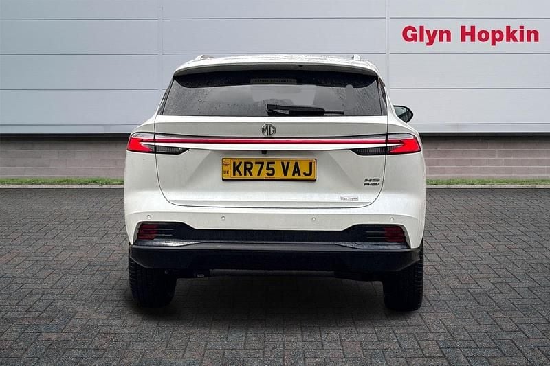 New MG HS SE 2025 White SUV