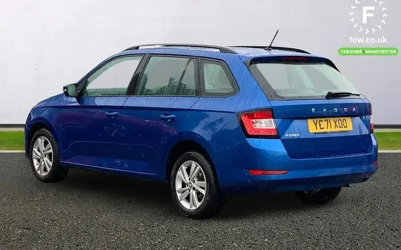 Used Skoda Fabia SE 95 HP (69 kW) 2021 Blue Estate