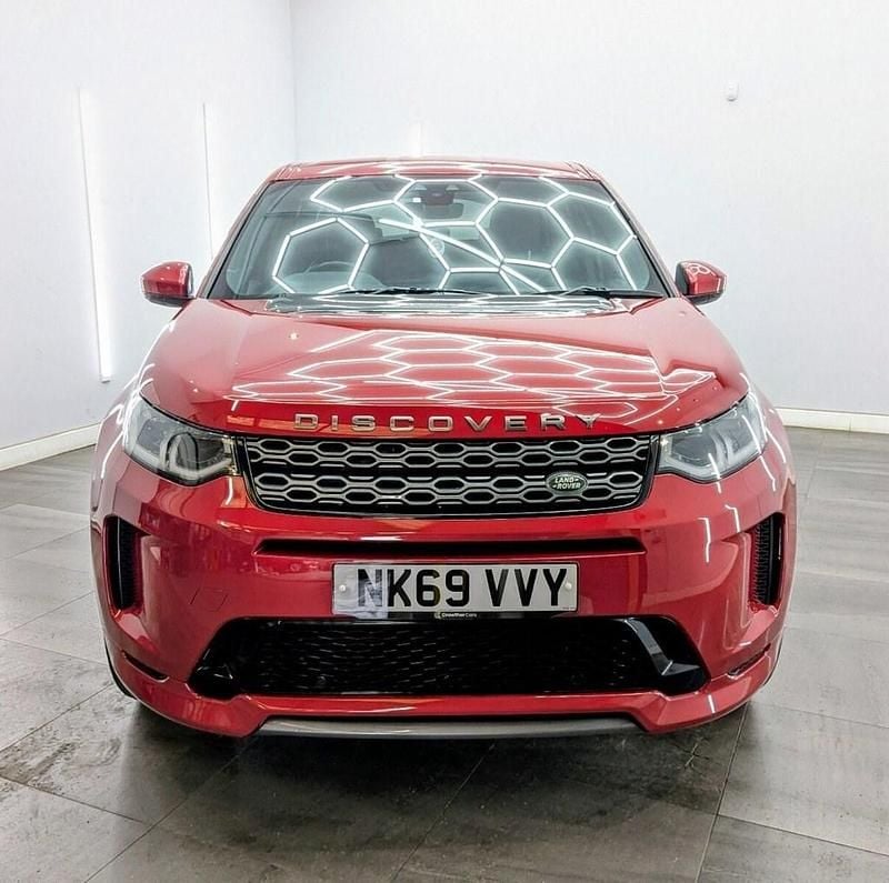 Second-hand Land Rover Discovery Sport SE Dynamic 150 CP (110 kW) 2019 Roșu SUV