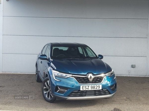 Blue Used 2022 Renault Arkana Iconic SUV | £15,995 (Super price) - Image 1/4