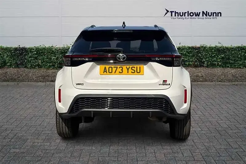 Used Toyota Yaris Cross Sport 116 HP (85 kW) 2023 Grey and black SUV