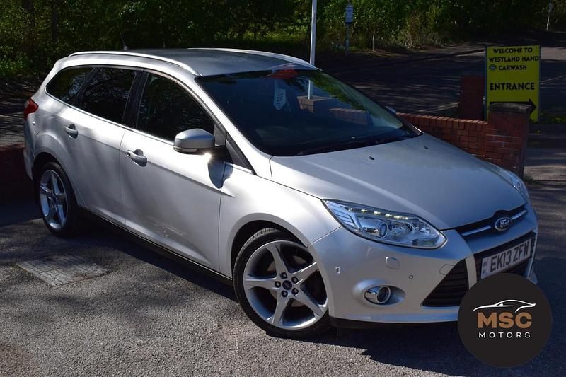Usado Ford Focus Titanium X 163 HP (119 kW) 2013 Prateado Carrinha
