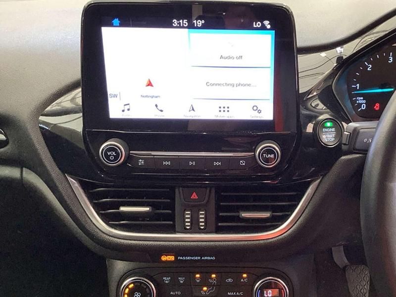 Used Ford Fiesta Titanium 120 HP (88 kW) 2019 Silver Hatchback