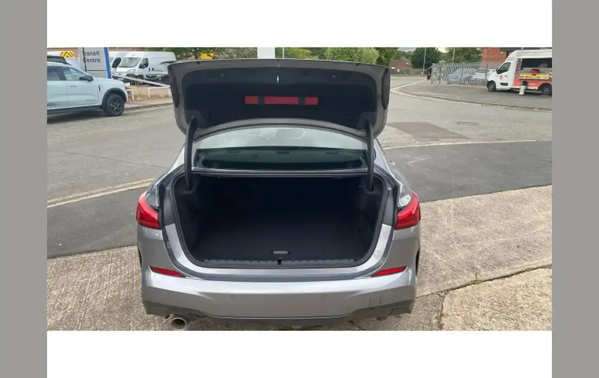 Used Nissan Juke N-Connecta 114 HP (83 kW) 2020 Black SUV
