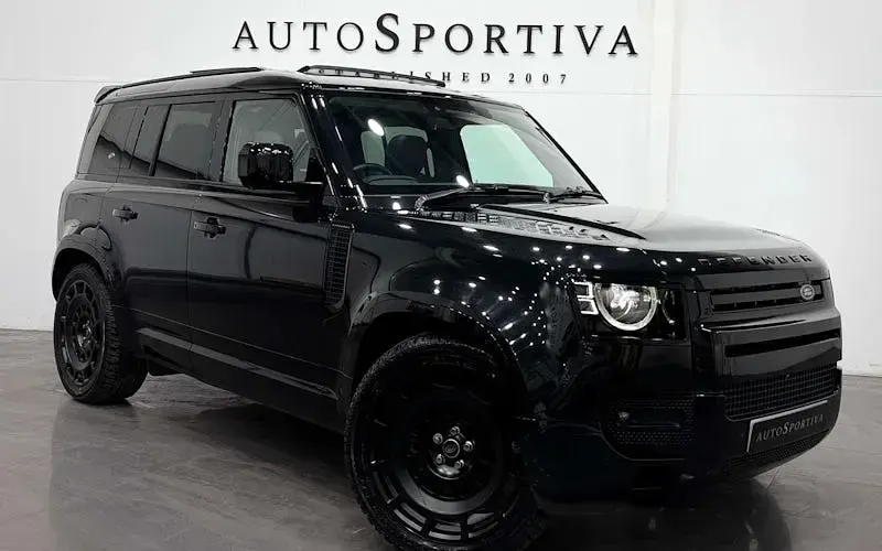 Used Land Rover Defender 249 HP (183 kW) 2023 SUV