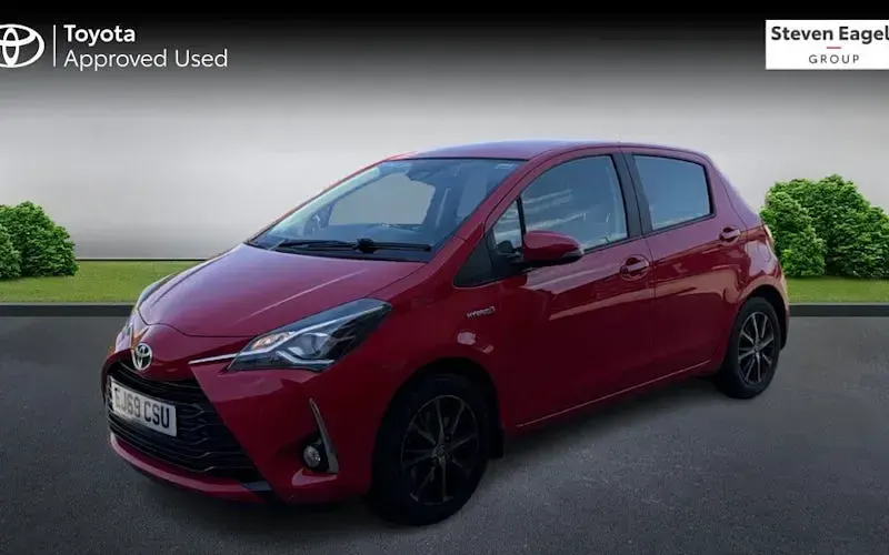 Used Toyota Yaris Hybrid 101 HP (74 kW) 2019 Hatchback