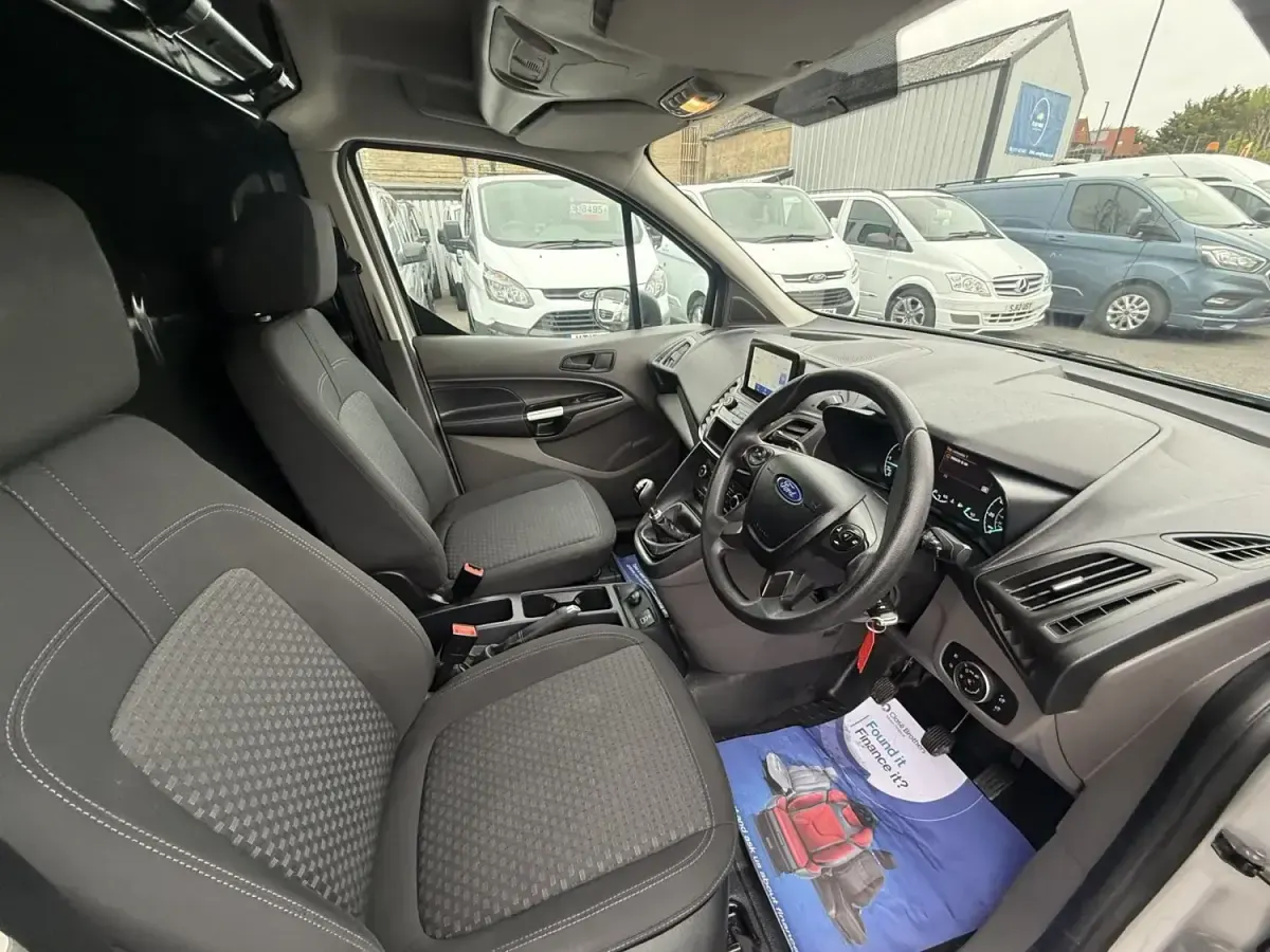 Second-hand Ford Transit Connect Trend 100 CP (73 kW) 2022 Argintiu Monovolum