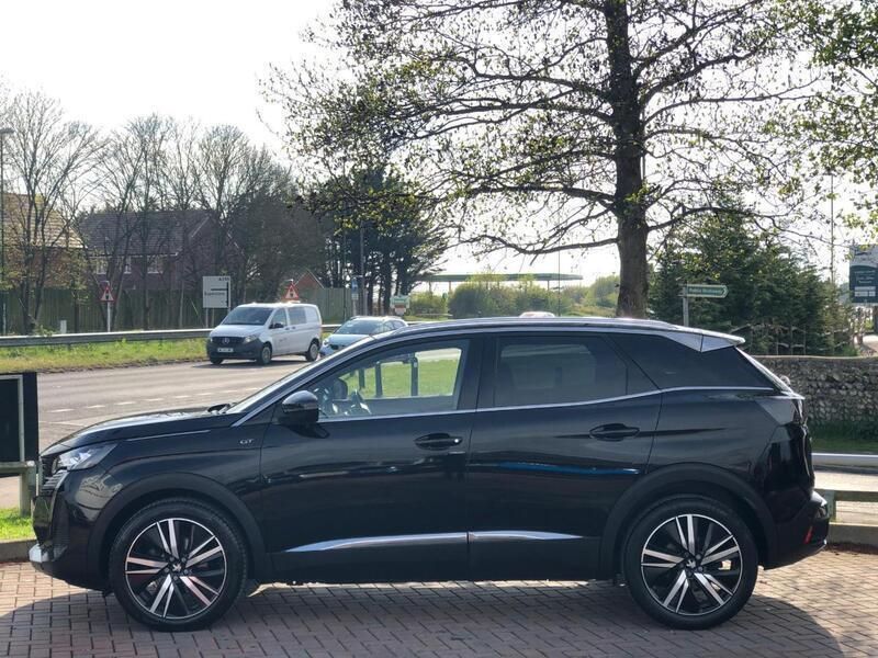 Black Used 2022 Peugeot 3008 Premium SUV | £20,795 (Fair price) - Image 1/4