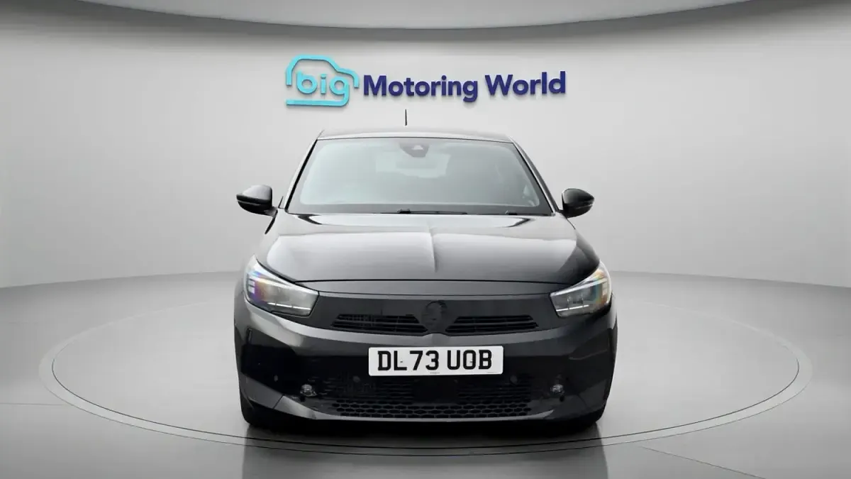 Begagnad Vauxhall Corsa S 131 HK (96 kW) 2023 Svart Halvkombi