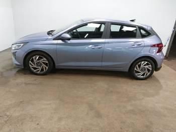 Used Hyundai i20 Advanced 100 HP (73 kW) 2024 Blue Hatchback
