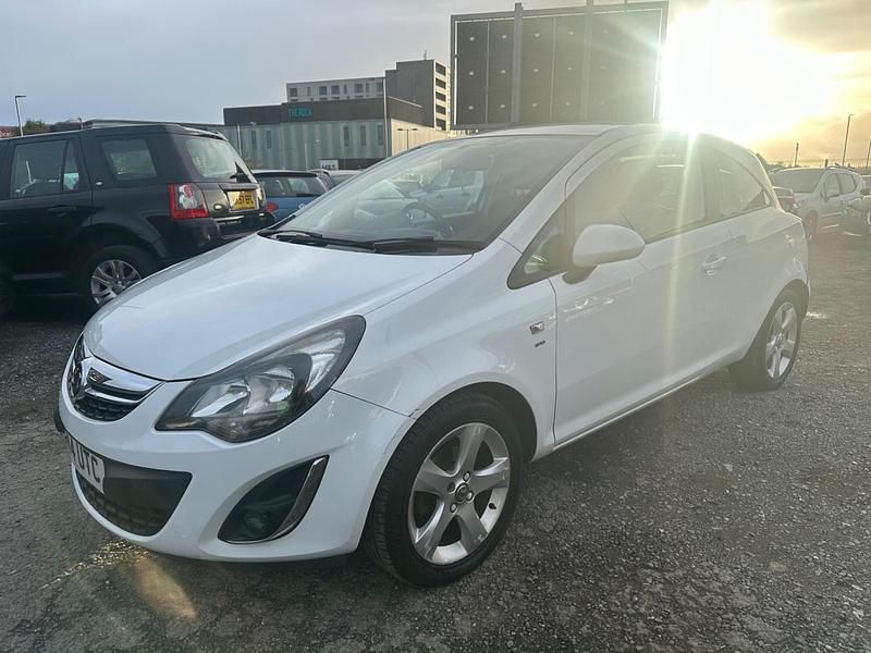 Used Vauxhall Corsa 2014 White Hatchback