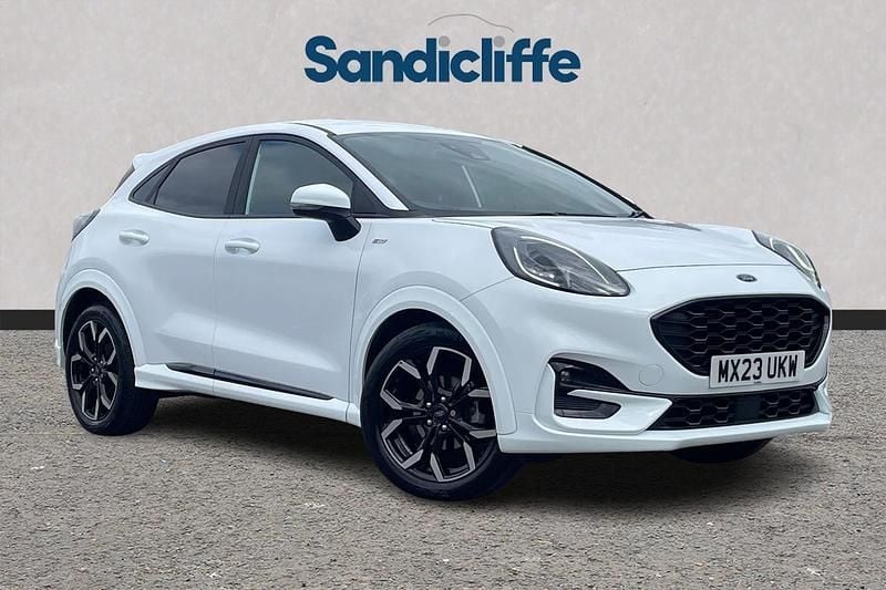 Frozen white (premium paint) Used 2023 Ford Puma Gen-E Hatchback | £16,370 - Image 1/4