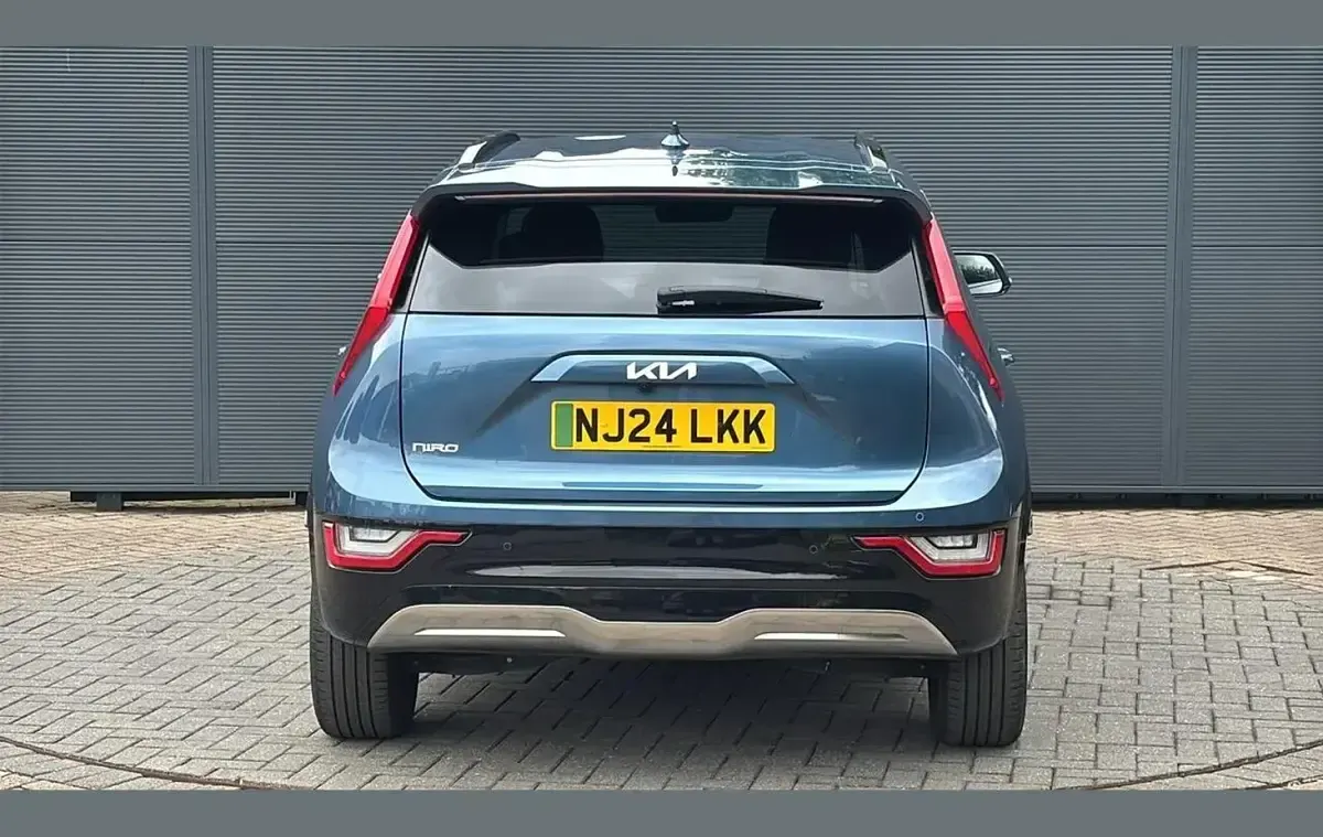 Used Kia e-Niro 150 kW (204 HP) 2024 Blue SUV