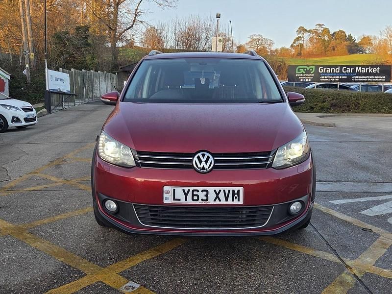 Used VW Touran SE 2023 Red MPV