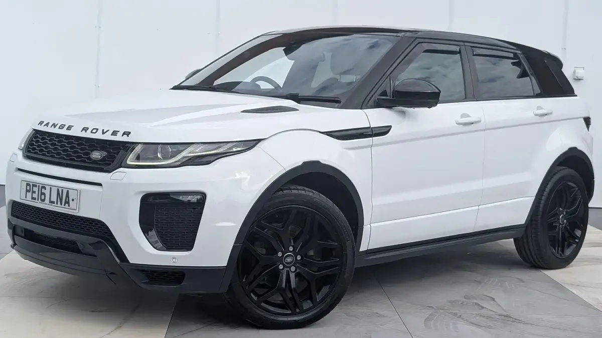 Used Land Rover Range Rover evoque HSE Dynamic 2016 White Estate