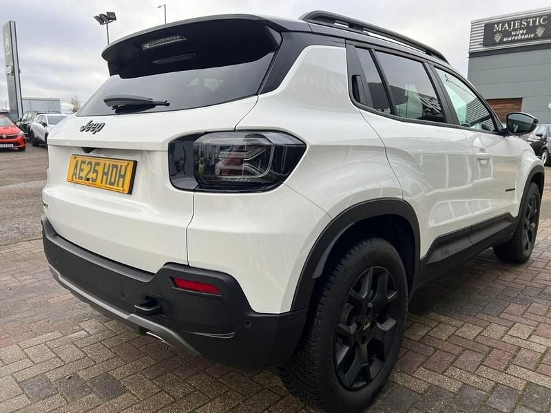 Begagnad Jeep Avenger 2025 Vit SUV