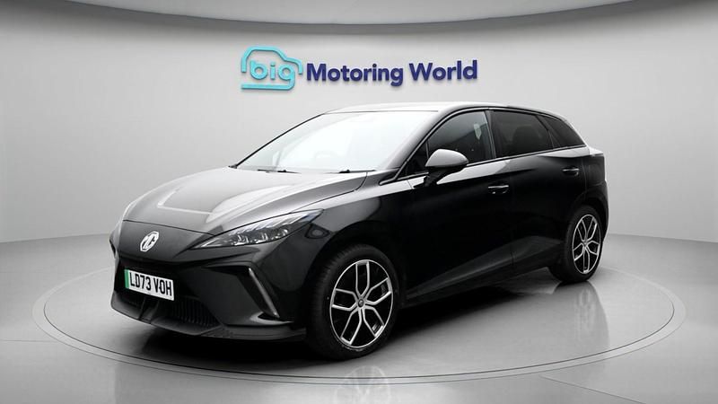 Used MG MG4 EV Trophy 319 kW (435 HP) 2023 Black Hatchback