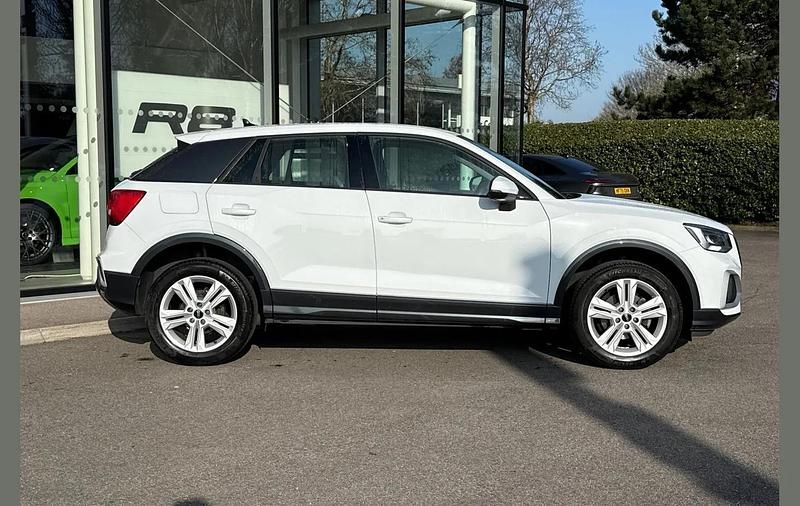 Used Audi Q2 Sport 147 HP (108 kW) 2022 White SUV