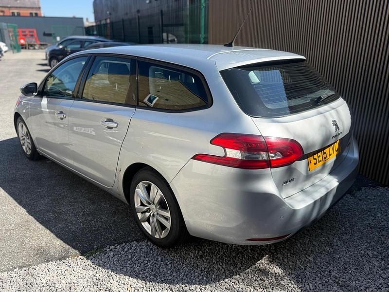 Usado Peugeot 308 Active 2015 Prateado Carrinha