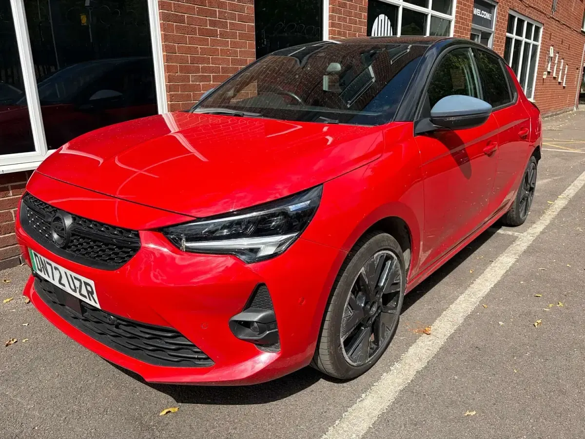 Used Vauxhall Corsa-e Edition 100 kW (136 HP) 2022 Red Hatchback