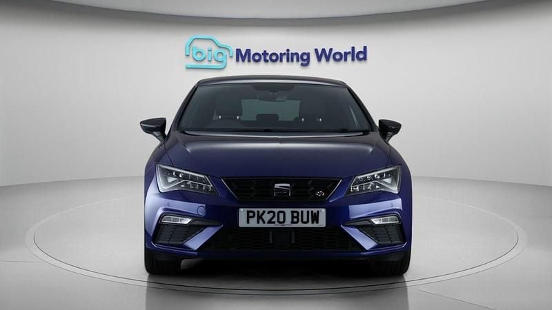 Used Seat Leon Black Edition 150 HP (110 kW) 2020 Blue Hatchback