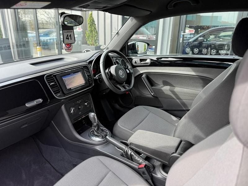 Used VW Beetle Design 105 HP (77 kW) 2012 Hatchback