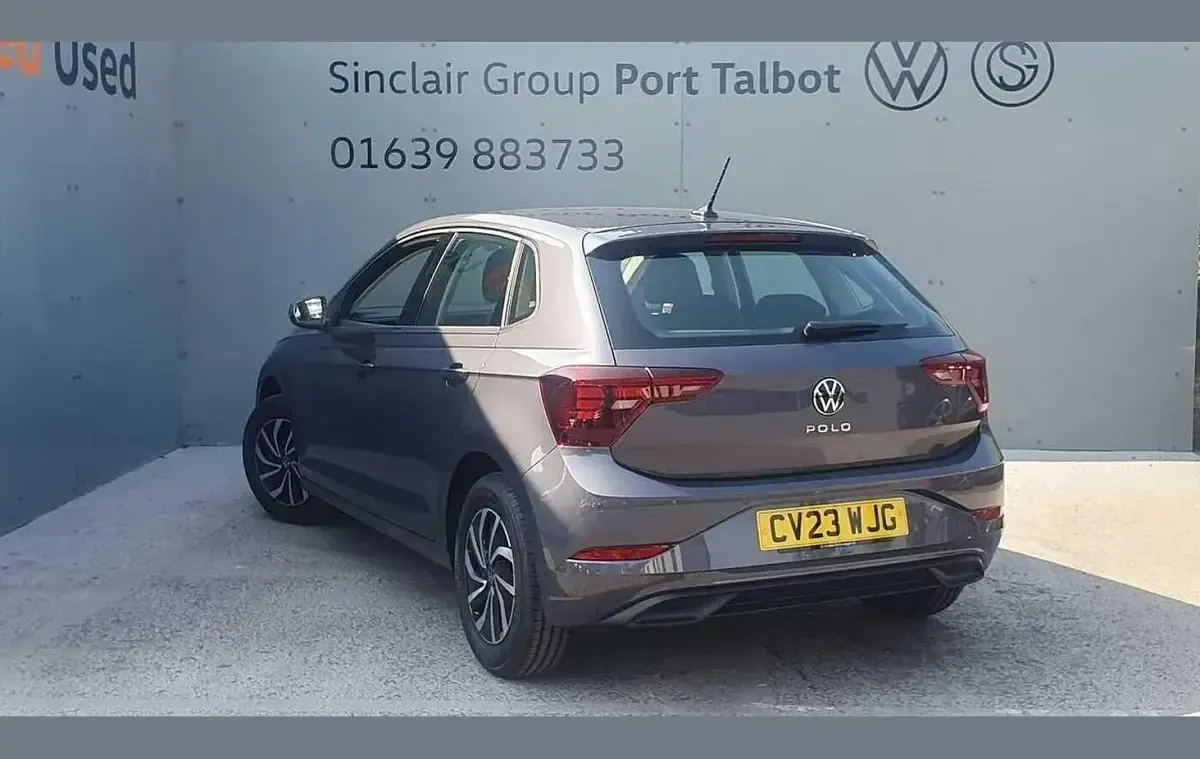 Used VW Polo Life 95 HP (69 kW) 2023 Grey Hatchback