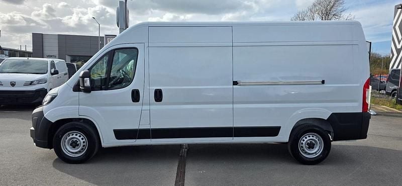 Nouă Peugeot Boxer S 138 CP (101 kW) 2026 Alb Van