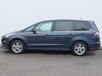 Usado Ford Galaxy Titanium 190 CV (139 kW) 2023 Azul Monovolumen