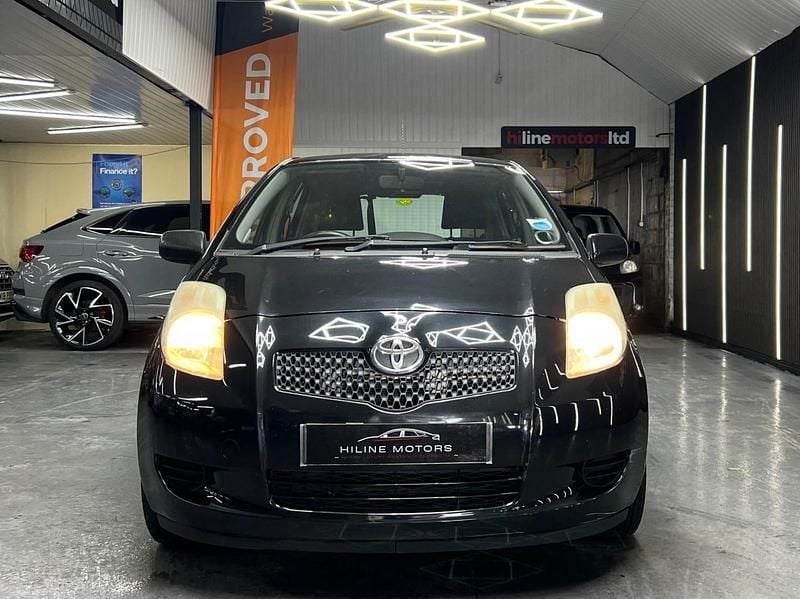 Used Toyota Yaris 69 HP (50 kW) 2008 Black Hatchback