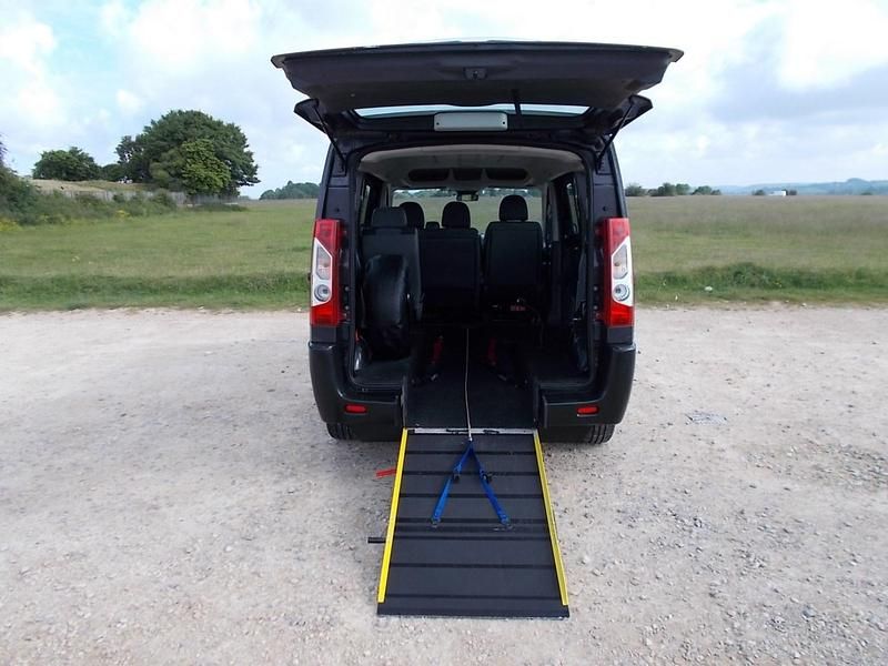 Used Peugeot TePee 2012 Grey MPV