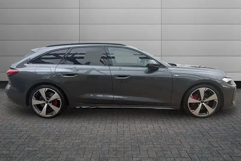 Used Audi A5 Advanced 150 HP (110 kW) 2025 Grey Estate